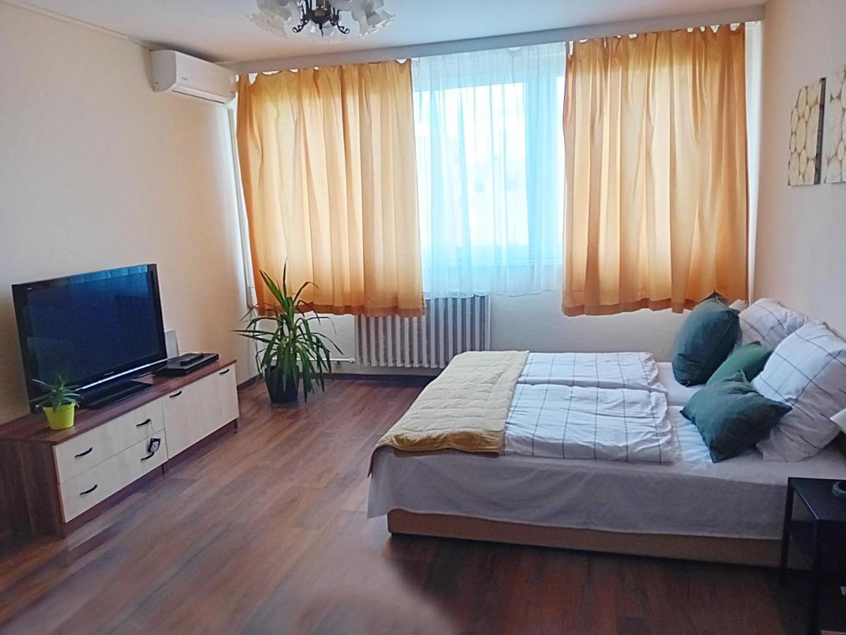 Green Belt Apartmann Boedapest Buitenkant foto