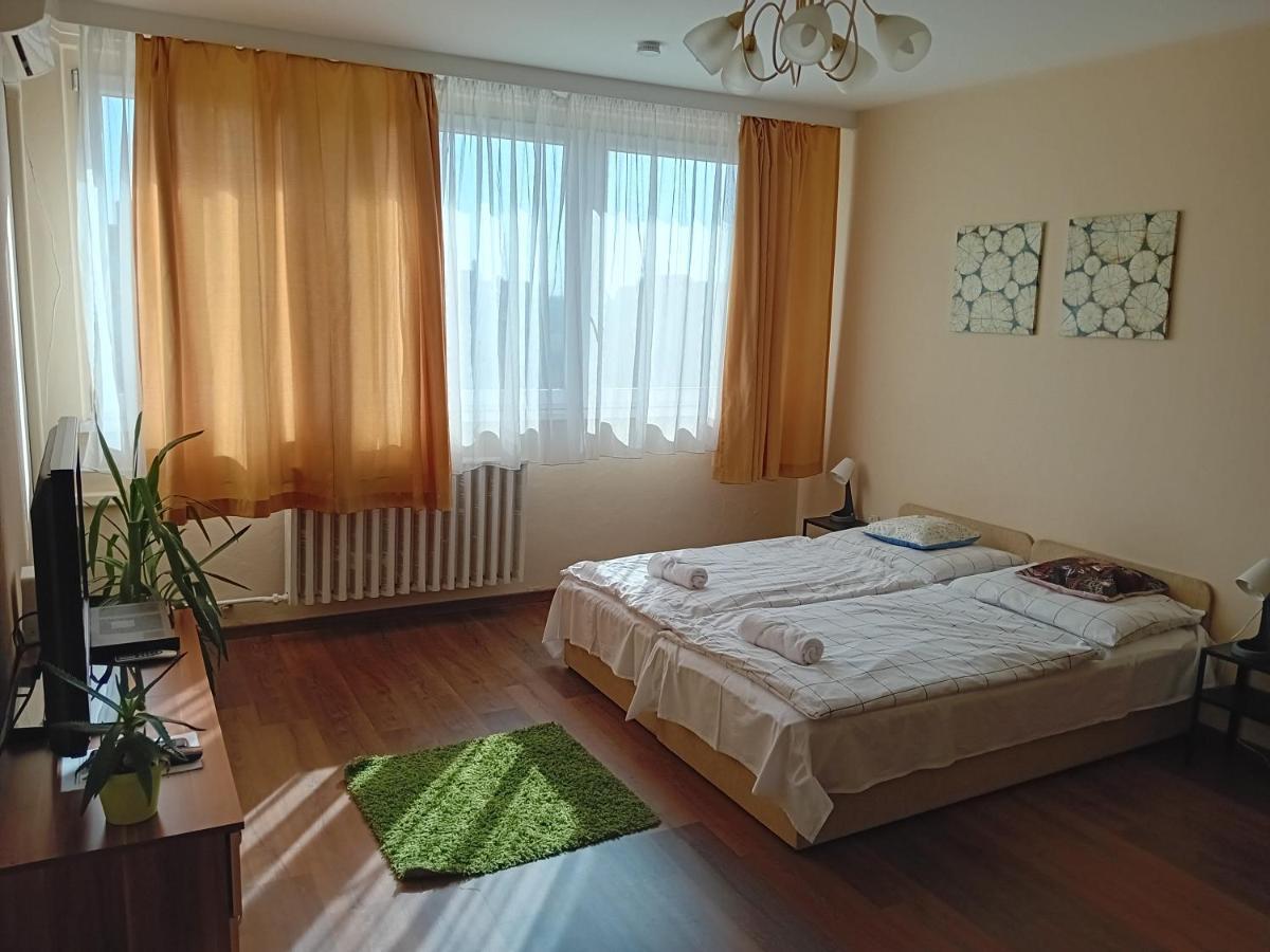 Green Belt Apartmann Boedapest Buitenkant foto